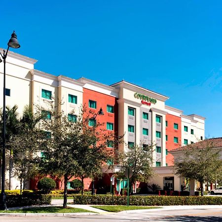 Courtyard By Marriott Miami Хомстед Экстерьер фото