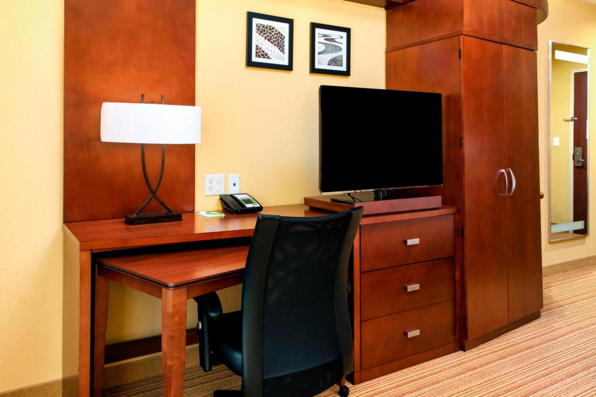 Courtyard By Marriott Miami Хомстед Экстерьер фото