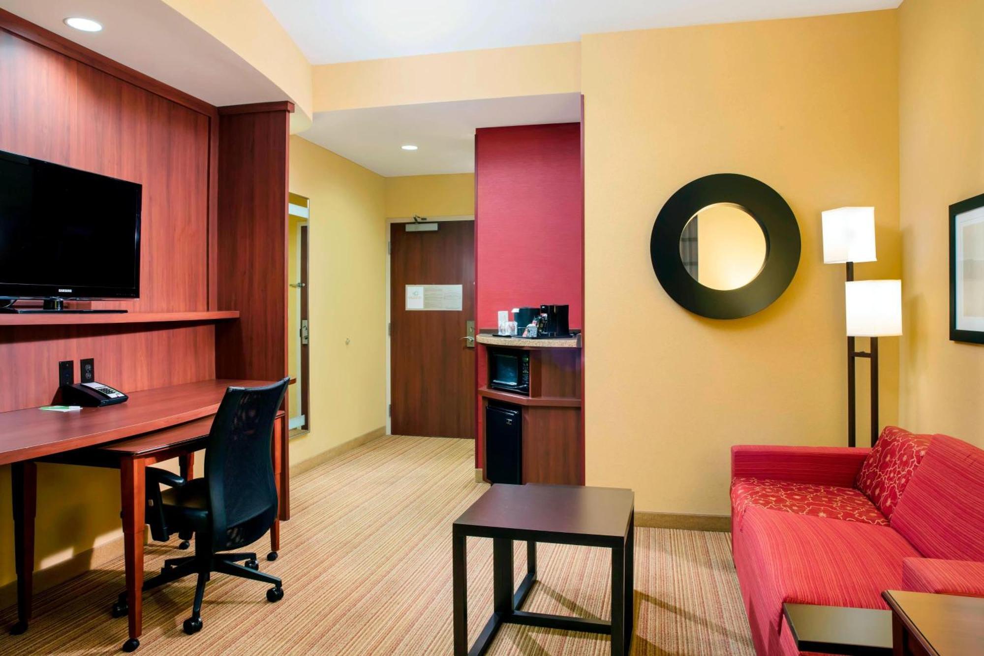 Courtyard By Marriott Miami Хомстед Экстерьер фото
