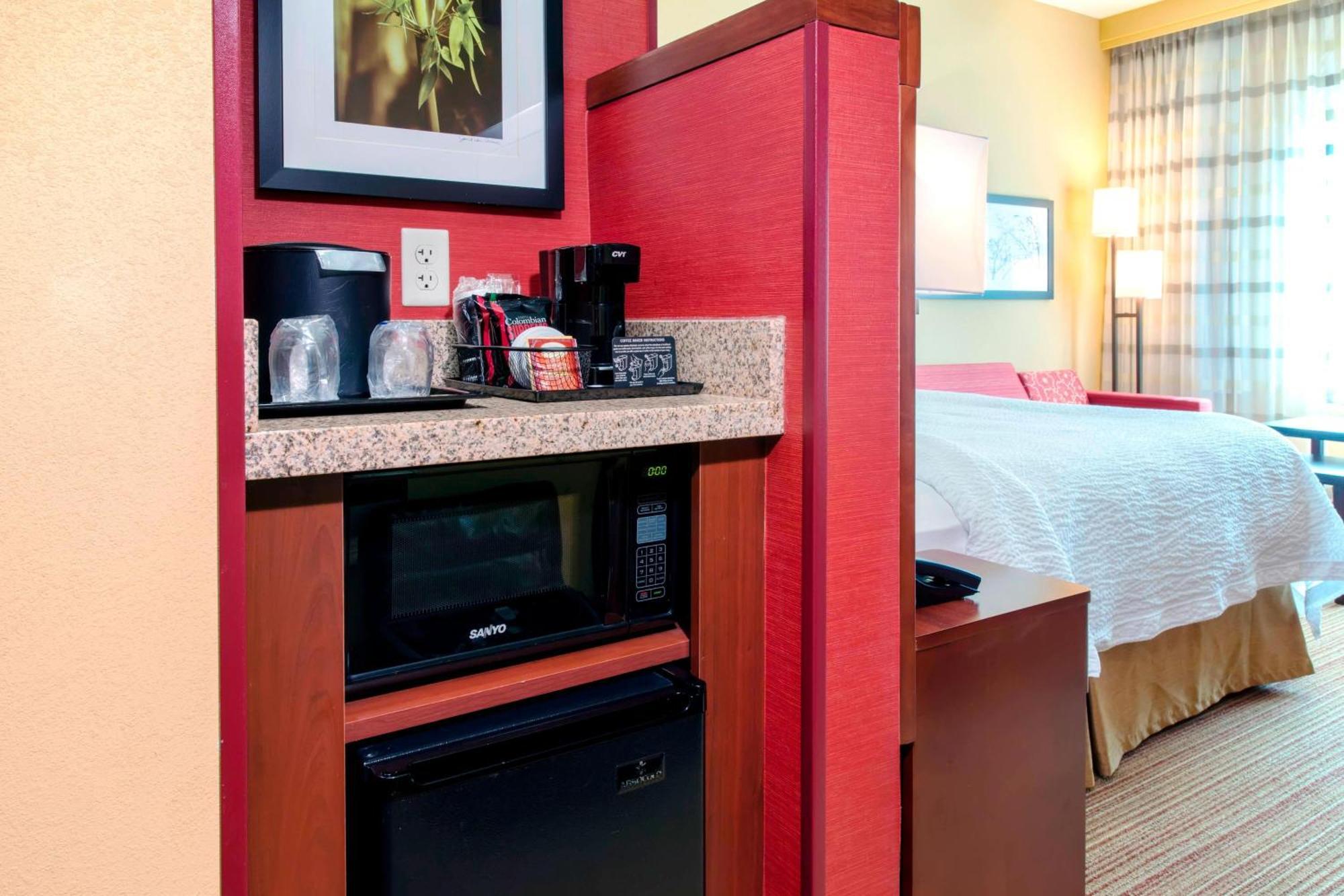 Courtyard By Marriott Miami Хомстед Экстерьер фото