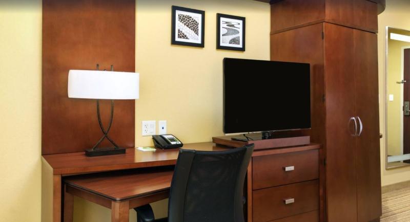 Courtyard By Marriott Miami Хомстед Экстерьер фото